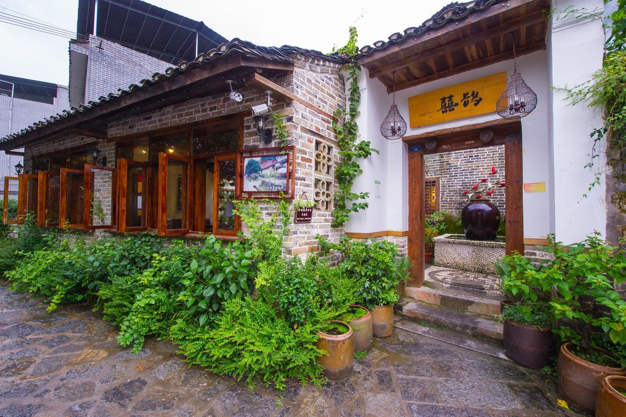 Yangshuo Scenic Mountain Retreat Hotel ภายนอก รูปภาพ