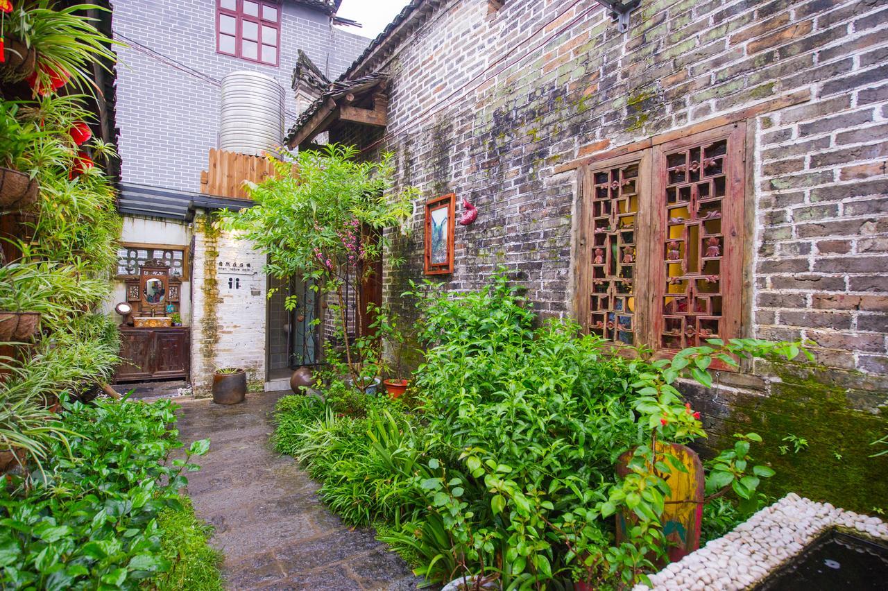 Yangshuo Scenic Mountain Retreat Hotel ภายนอก รูปภาพ