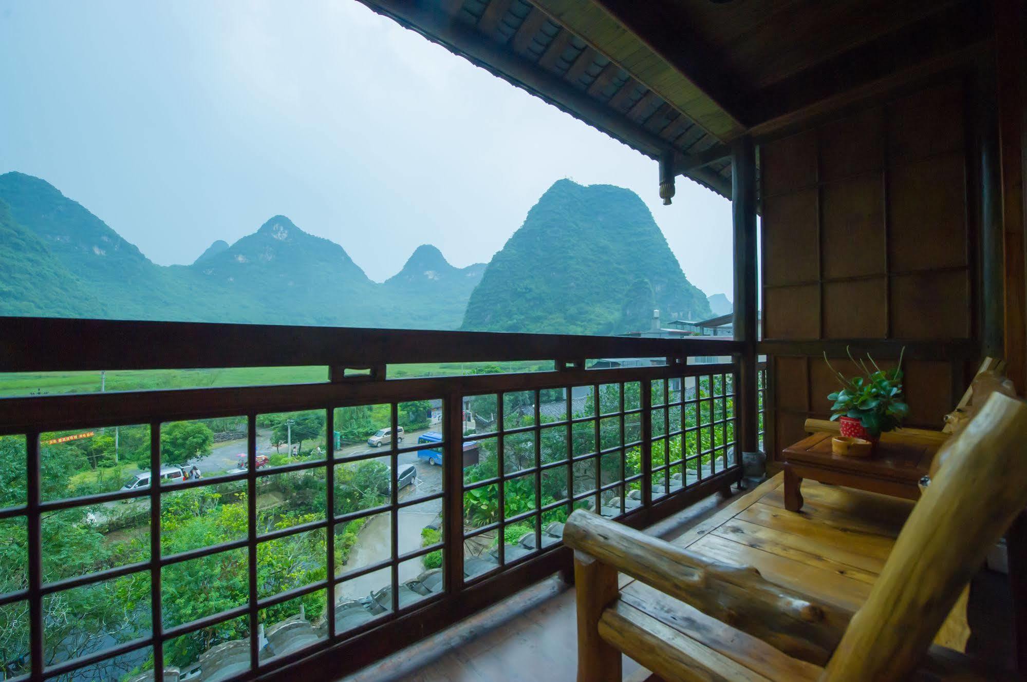 Yangshuo Scenic Mountain Retreat Hotel ภายนอก รูปภาพ