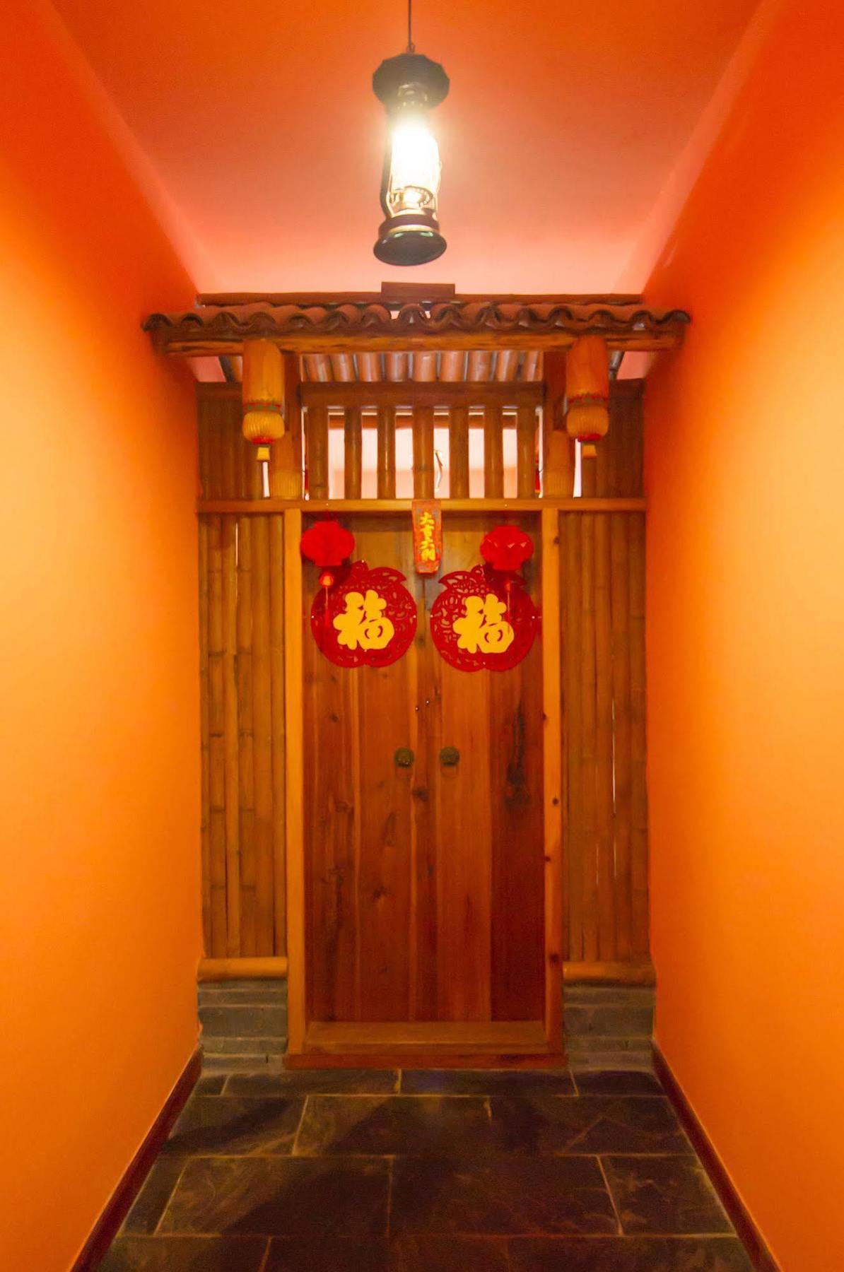 Yangshuo Scenic Mountain Retreat Hotel ภายนอก รูปภาพ
