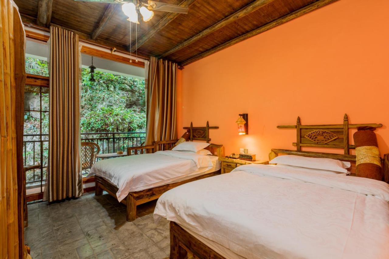 Yangshuo Scenic Mountain Retreat Hotel ภายนอก รูปภาพ