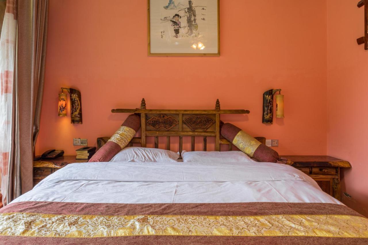 Yangshuo Scenic Mountain Retreat Hotel ภายนอก รูปภาพ
